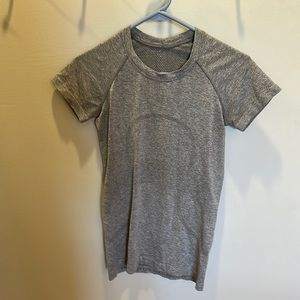 Lululemon Swiftly Tech grey short sleeve